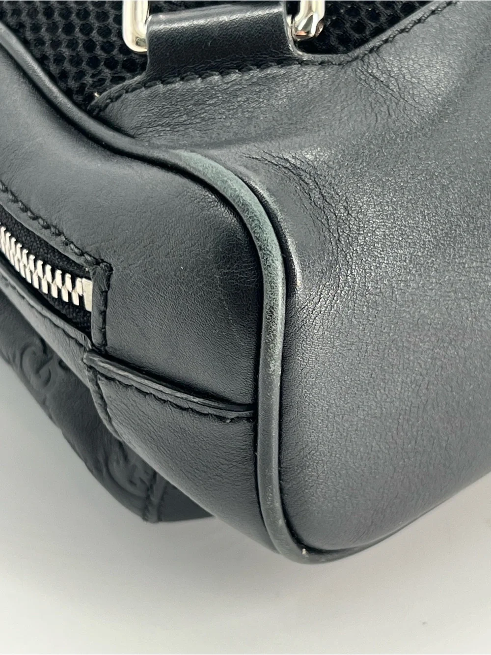 Gucci Guccissima Leather Sling Crossbody Bag
